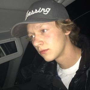 Meet your Posher, Chase